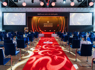 002_Award-2025_1_Impressionen_Tag_AK-2059_zuschnitt.jpg 002_Award-2025_1_Impressionen_Tag_AK-2059_zuschnitt.jpg